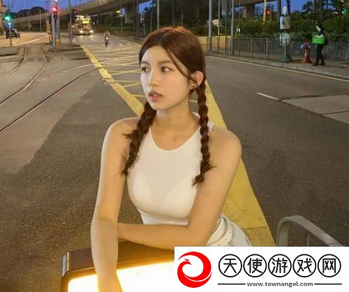 我被9个建筑工人抬到茶几上：一次意外的幽默经历-让我捧腹大笑不已！
