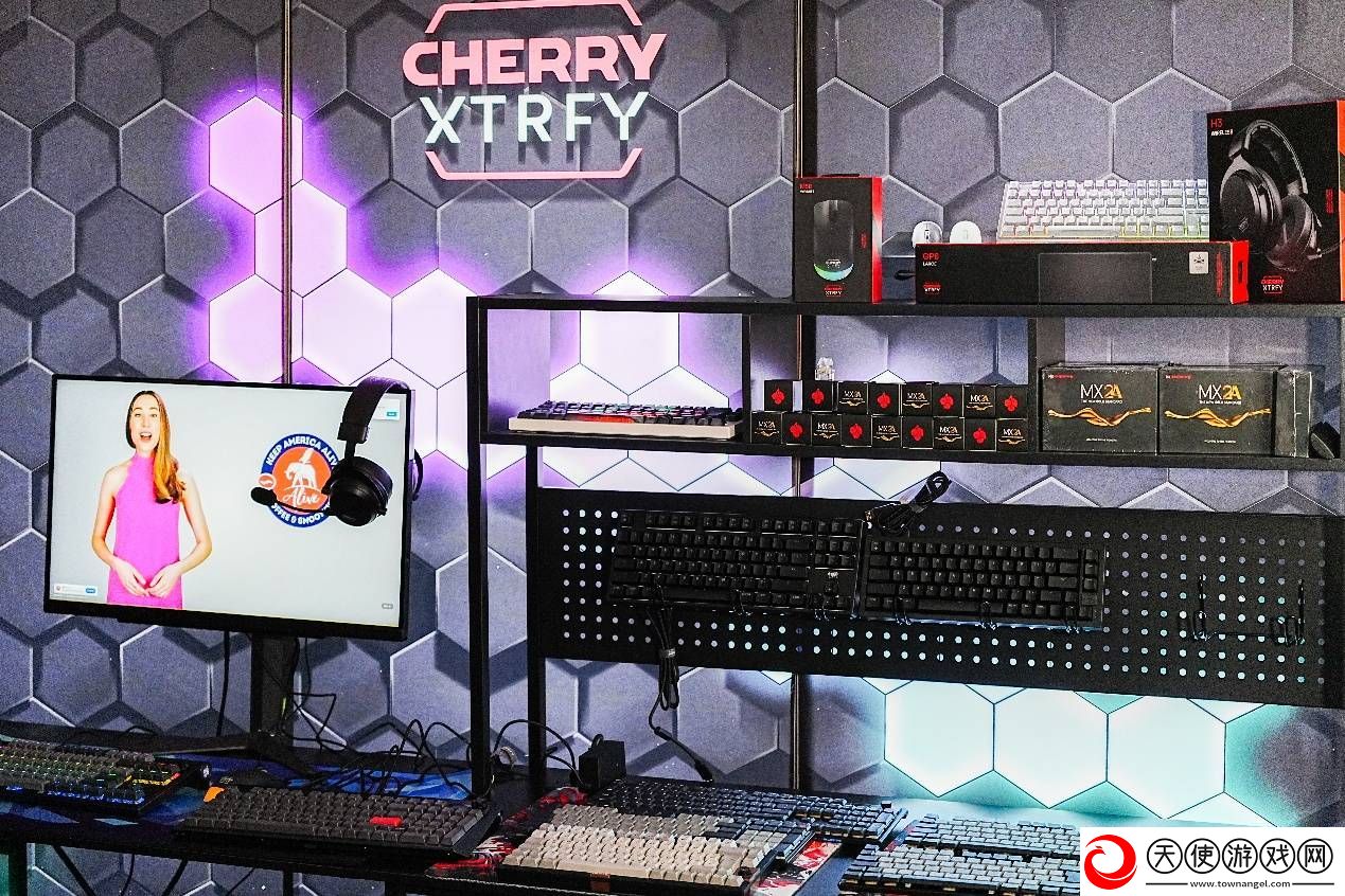 CES-2025揭幕！CHERRY开启客制化AI外设新纪元