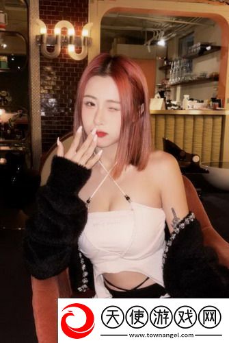 免费站在线观看人数第一集真是让人惊艳的奇妙体验友：不看简直错过了人生精彩时刻！